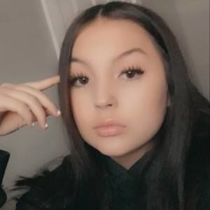 Meet your Posher, Anyssa